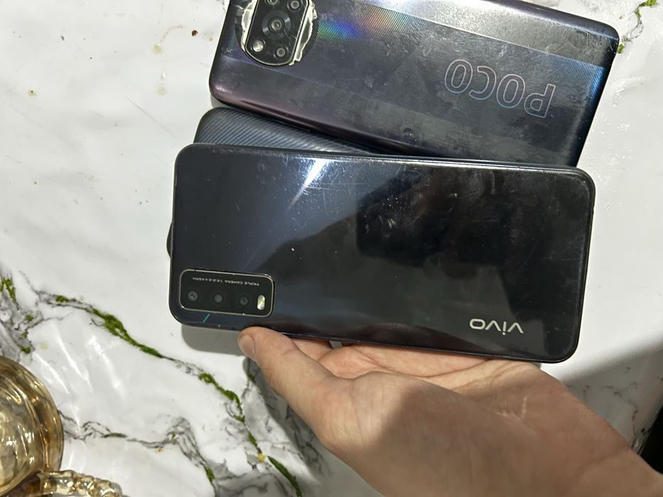 3 телефона в не рабочем состояние