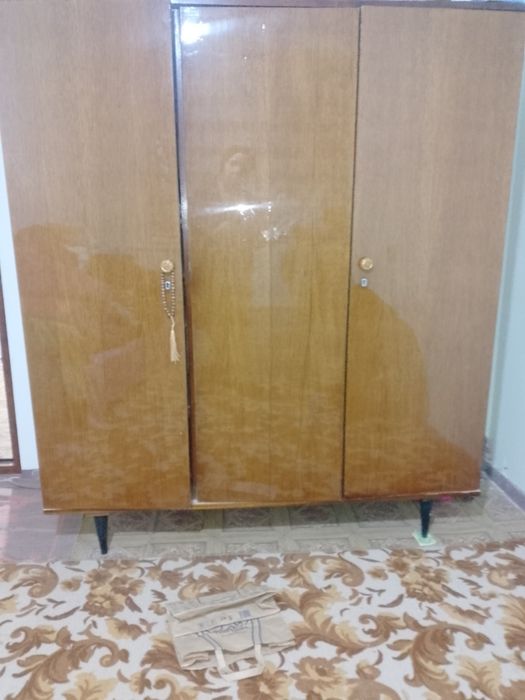 Шифонер лакирова