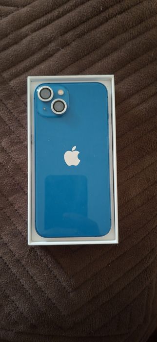 Продам iPhone 13