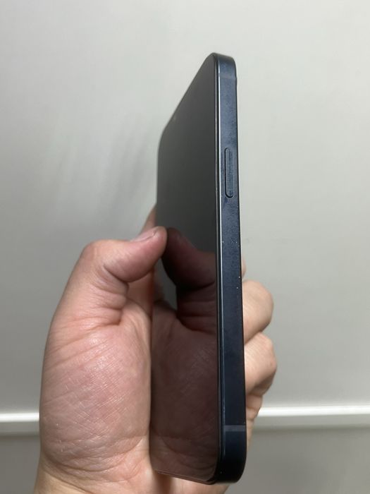 Айфон 13 сатылады