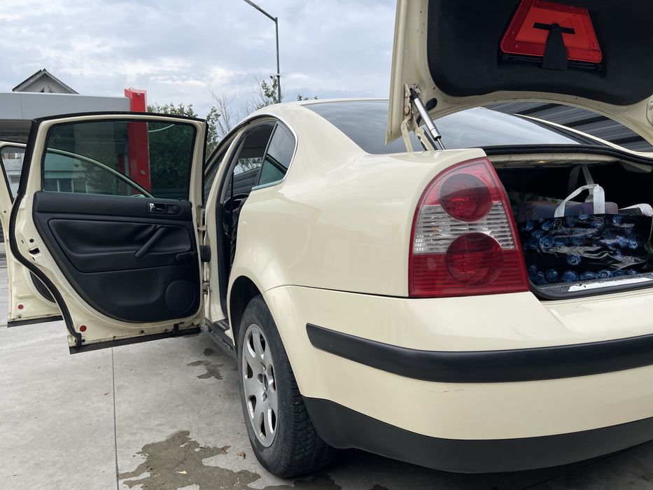 Vand VW Passat b5, 1.9 TDI, 2004, automata