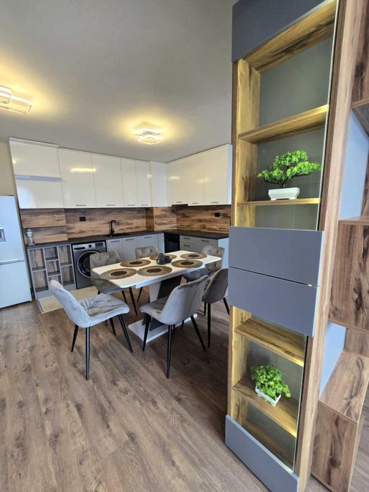 Продава се Тристаен апартамент в Стара Загора, Три чучура - център - 176 кв.м за 493 €/кв.м - Снимка #1