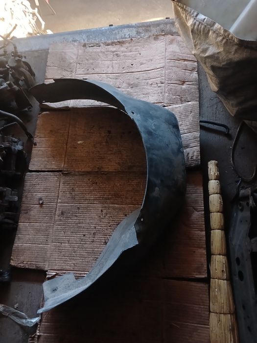 Подкрылок Фольксваген ПасатВ4 правый