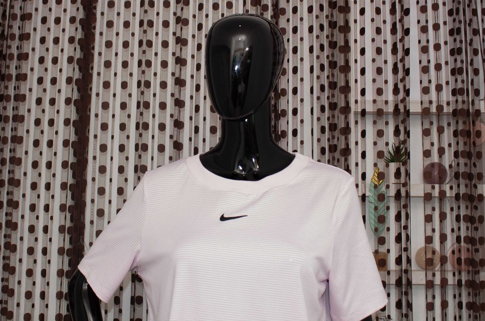 Nike оригинална дамска тениска бледо лилава loose fit S
