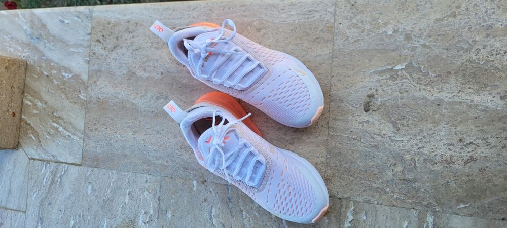 Nike Air Max 270