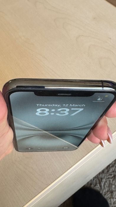 iPhone 11 Pro - като нов!