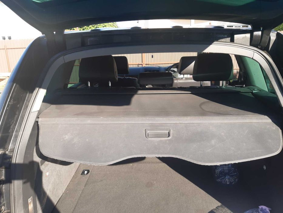 Portiere stanga vw touareg 7L nonfacelift culoare negru cod LC9Z