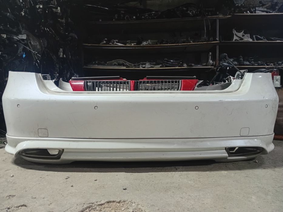 Задний бампер Lexus LS460