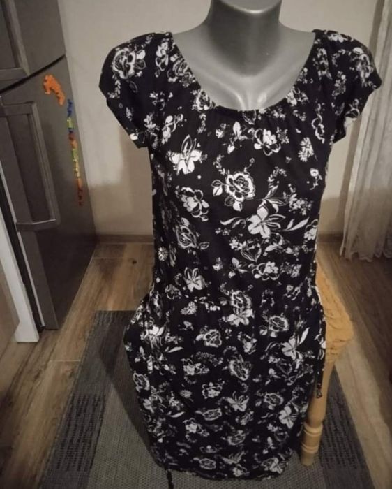 Дамски рокли пролет-лято