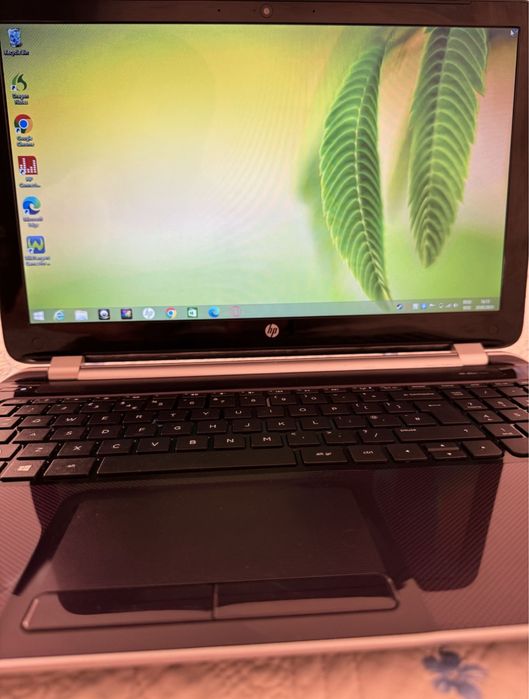 Vând Laptop Pavilion 15 HP
