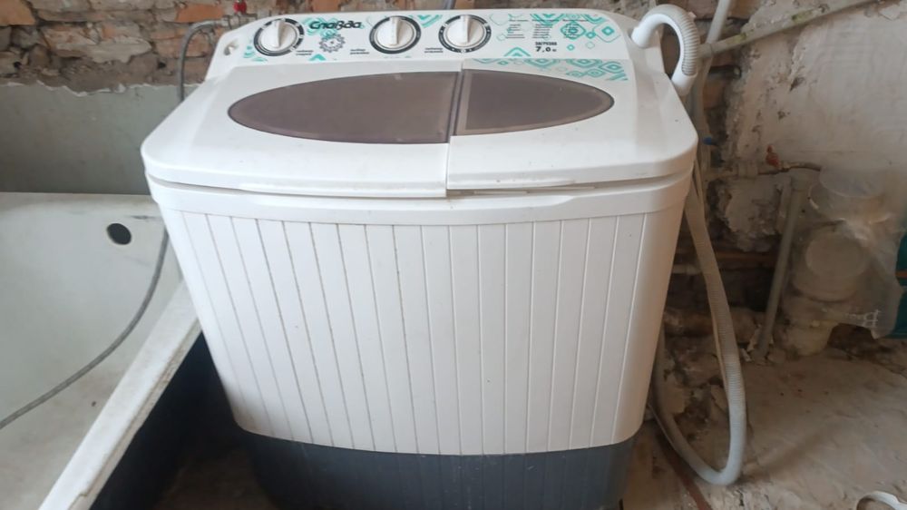 Продам стиральную машинку