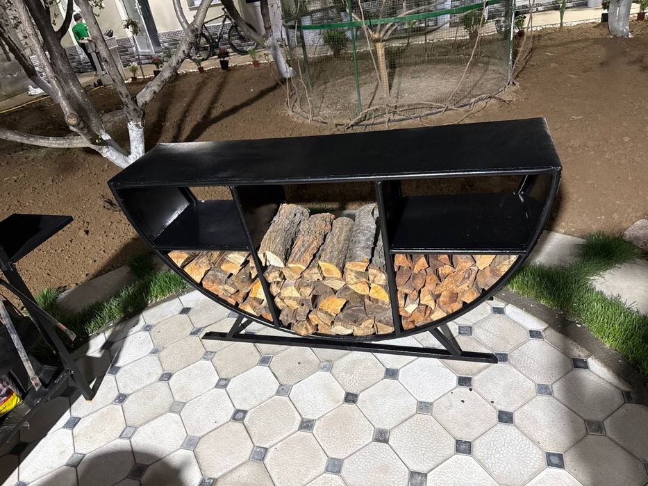 Otin bor quruq mevali darxtniki shoxlar va taxta ham bor