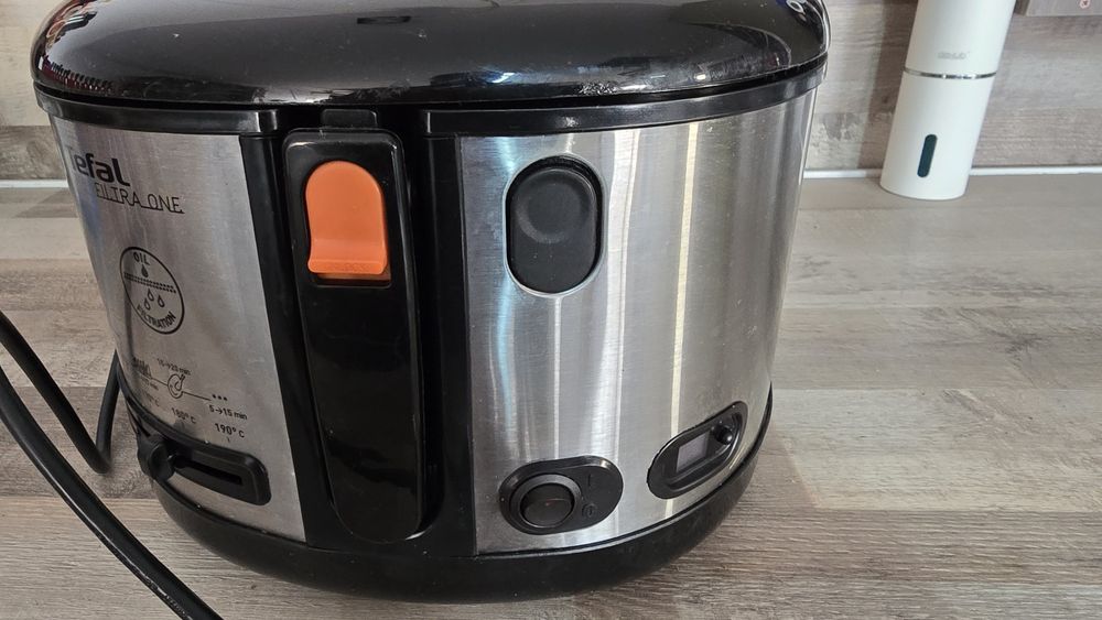 Friteuza cu ulei Tefal filtra one