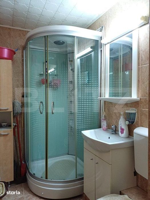 Apartament 3 camere, 63 mp, zona Micro III