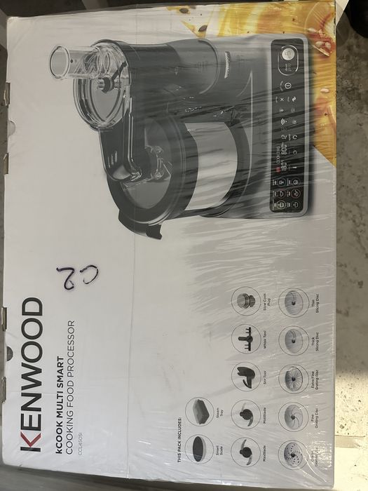 Robot de bucatarie Kenwood cu functia de gatire kCook multi smart