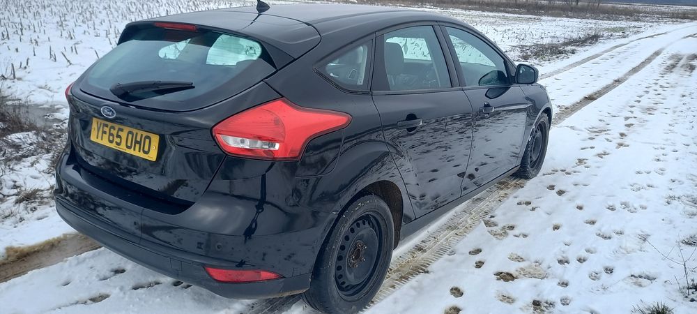 Vand sau il dezmembrez Ford focus 2016