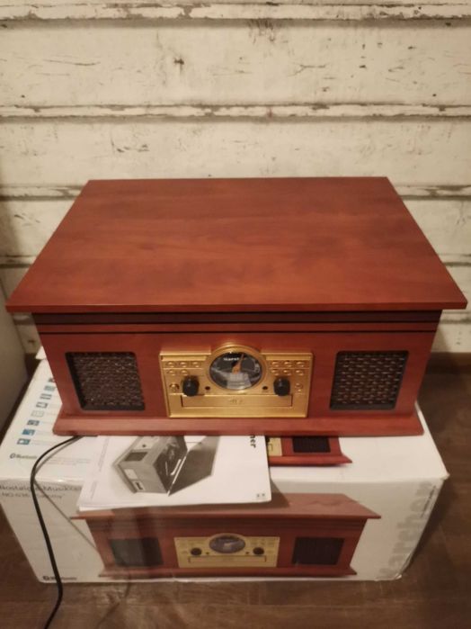 Продавам Karcher грамофон/радио/касетофон/USB/CD чисто нов