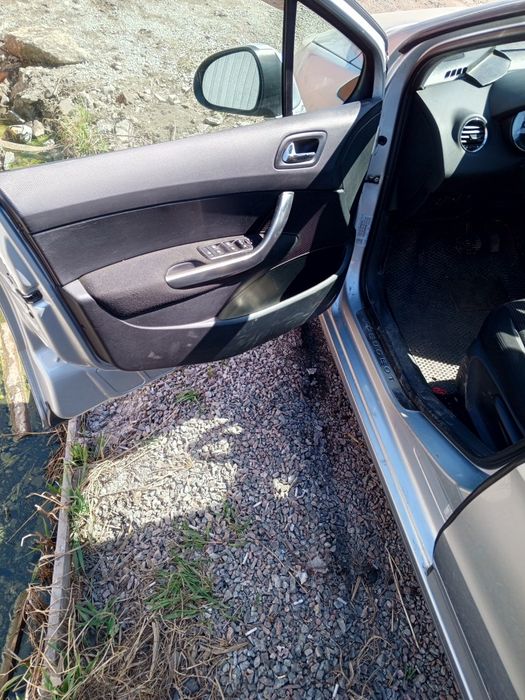 Срочно Продам Пежо 408