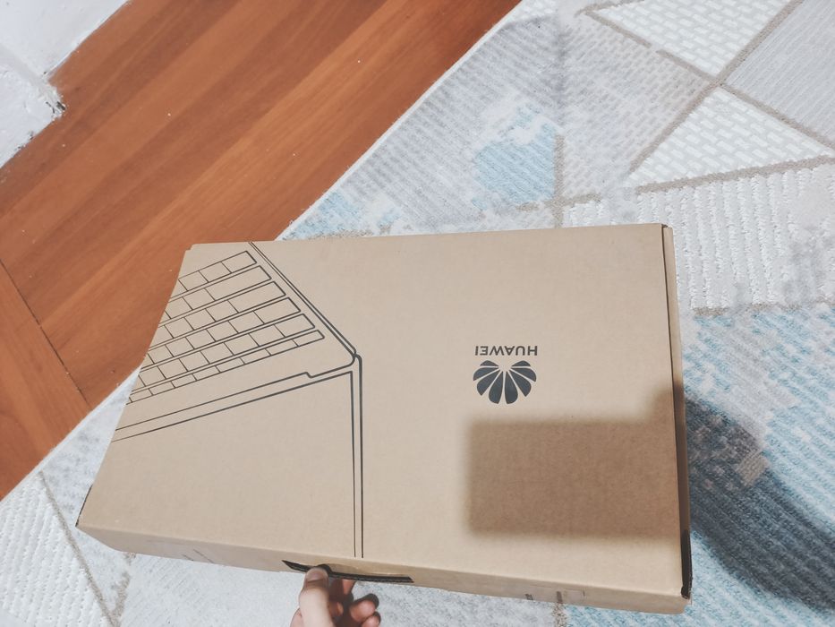 Huawei matebook d16