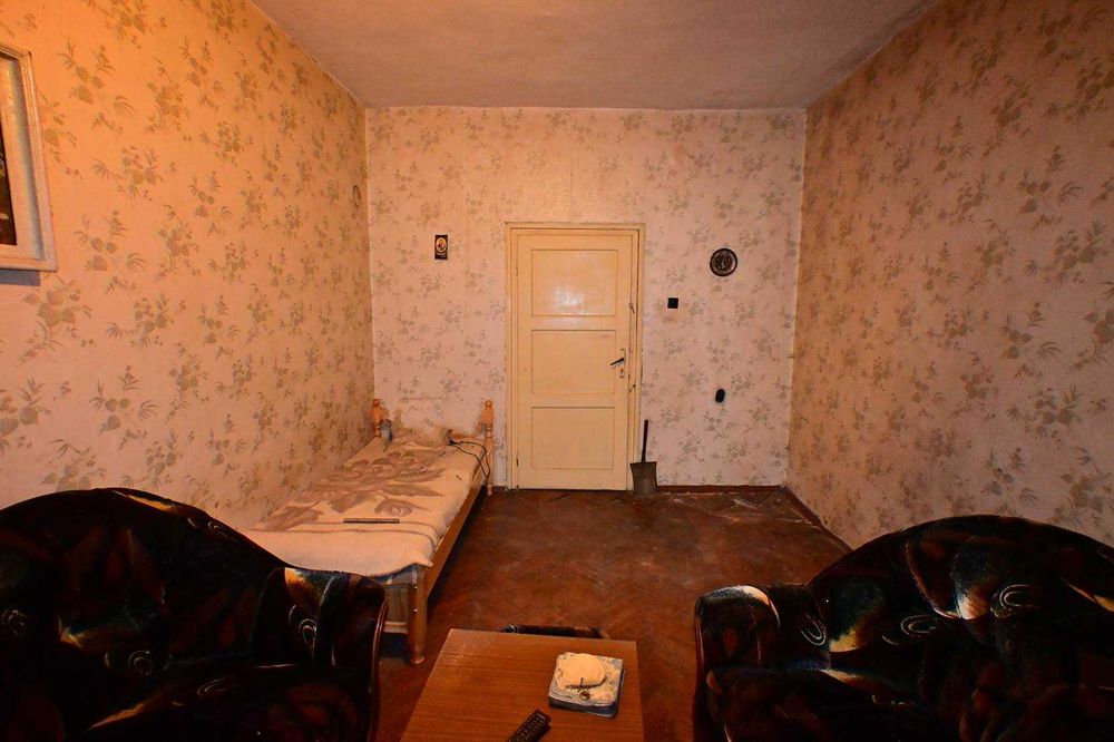 Продава се Двустаен апартамент в Перник, Изток - 57 кв.м за 1208 €/кв.м - Снимка #1