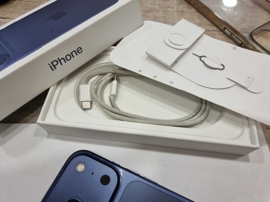 Apple iPhone 17 Pro 256GB 100% батерия