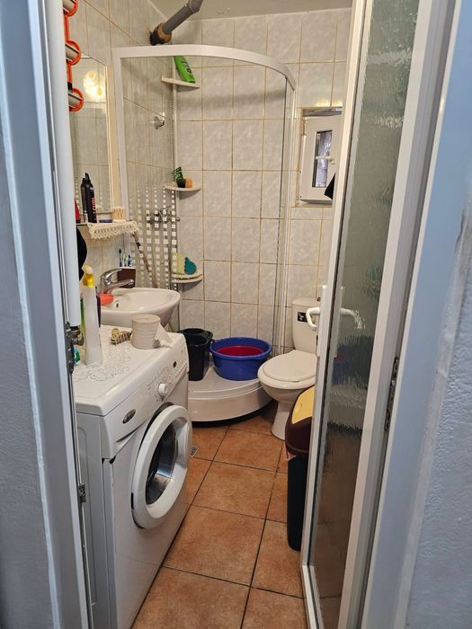 Vand apartament in Dancu ,2 camere sd parter,eliberare imediata,supraf 45 mp,2 bcoane,magazie