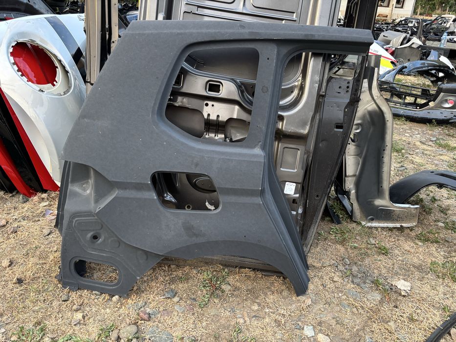 Панел Калник VW Touran