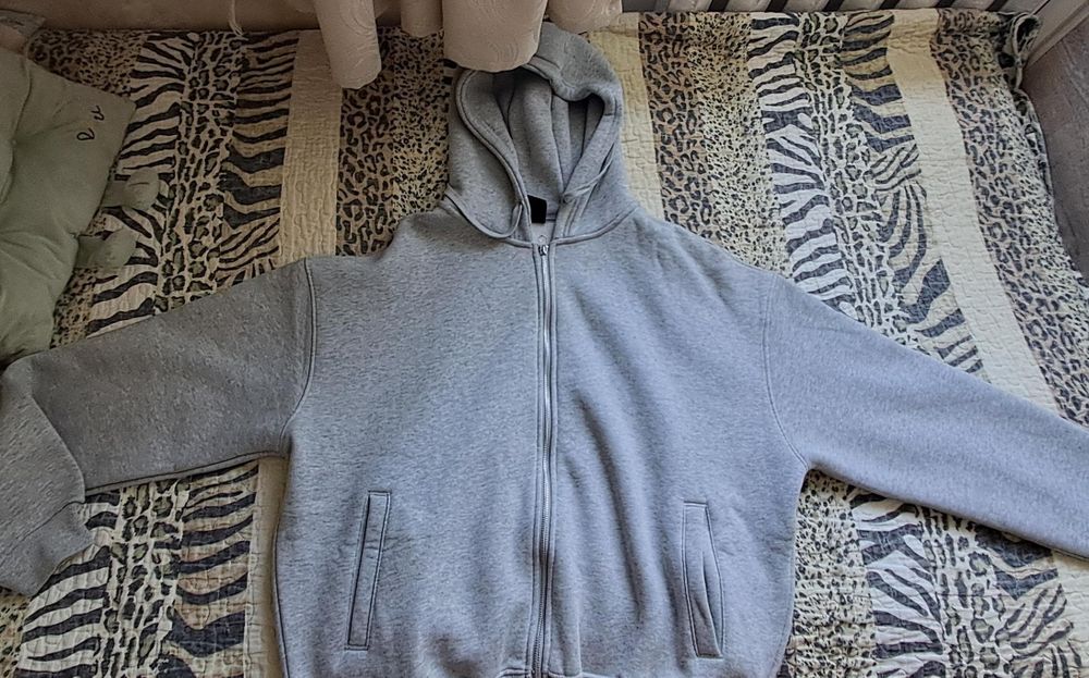 Новое зип-худи Pull&Bear