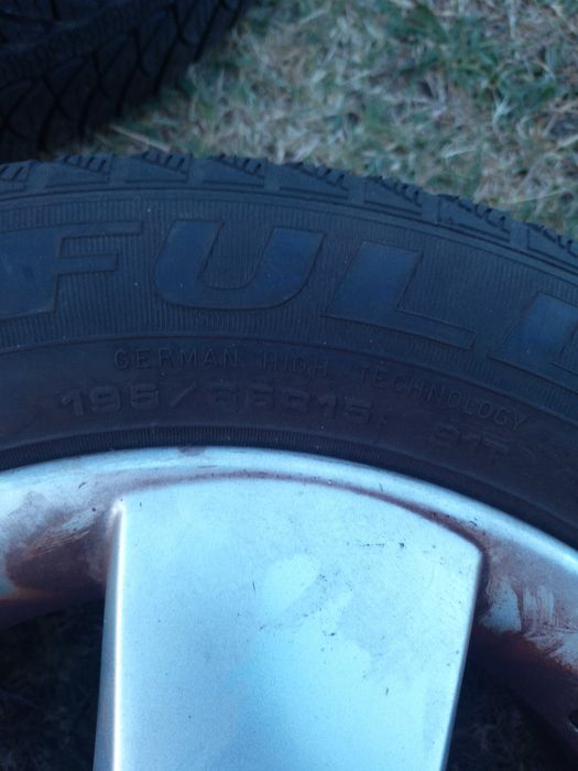 Сеат Леон Голф 4 лети джанти и зимни гуми 195 65 15