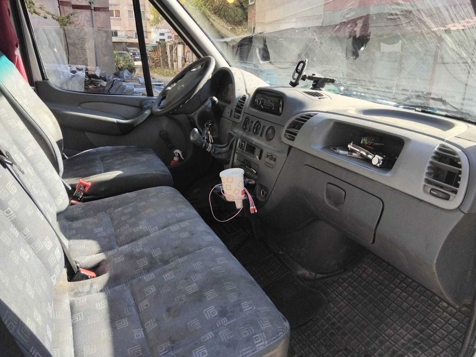 Mercedes Benz-Sprinter