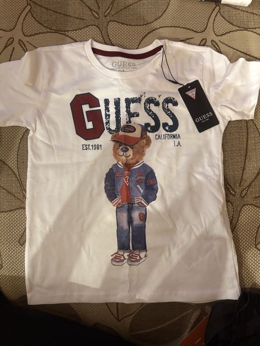 Тениска  Guess за момче размер 6 години