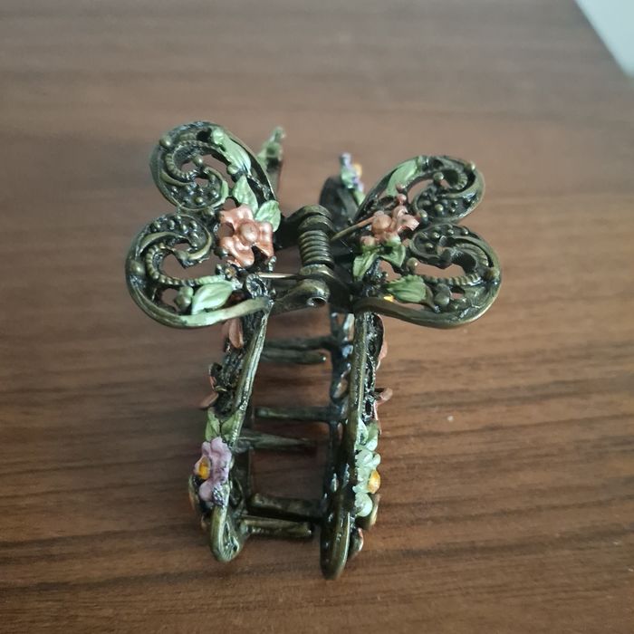 Нова стилна школа за коса