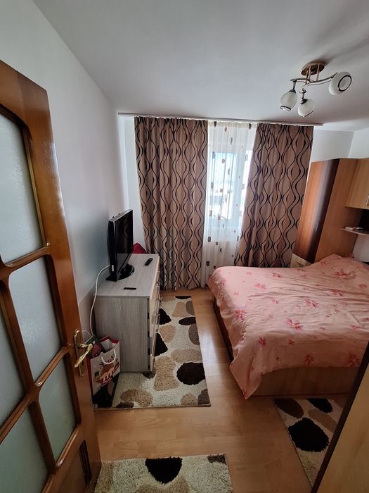Vand apartament 2 camere
