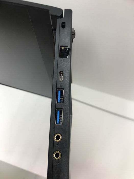 Ноутбук Msi. ТМ79