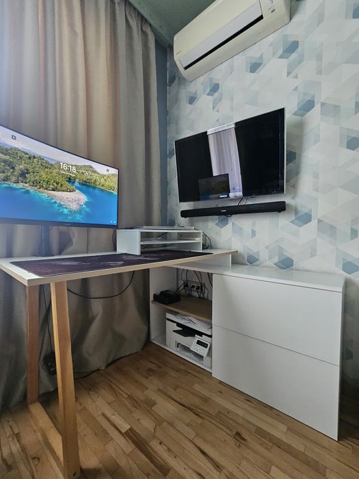 Бюро с офис модул