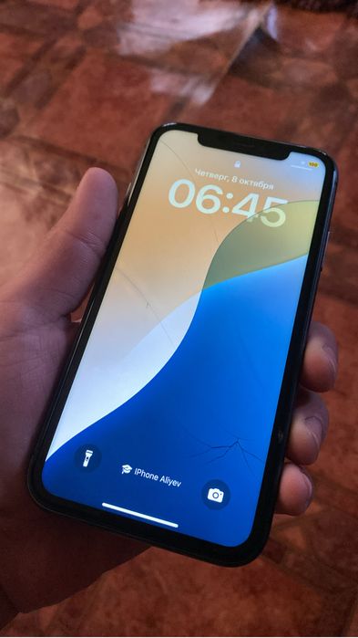IPhone 11  64 GB