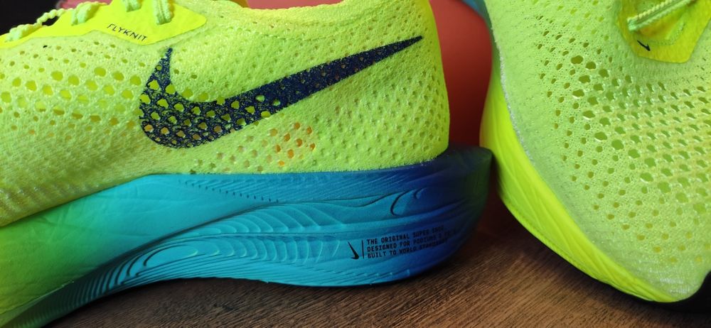 NIKE VAPORFLY 3 cabon номер 43