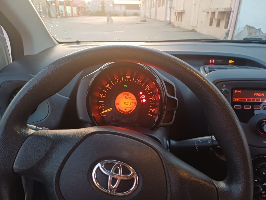 Toyota aygo stare impecabila 40.000km