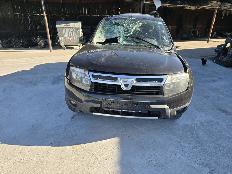 Dezmembrez Dacia Duster 2012 4x4 1.5 dci