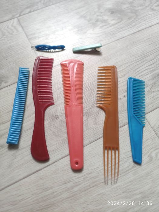 Расчески и заколки СССР советские новые 400тг за предмет