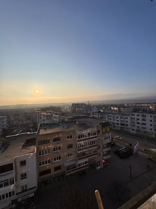 Apartament 3 camere de închiriat - Ramnicu Sarat