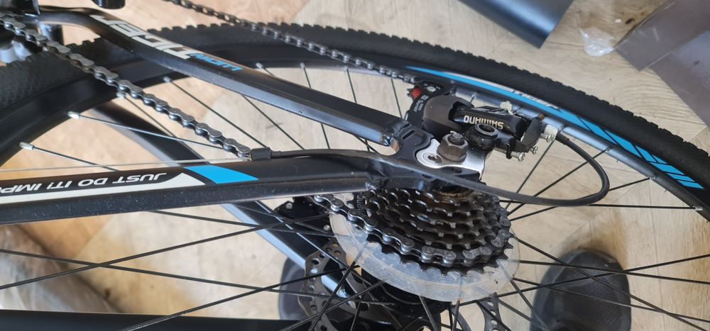 Bicicletă Tiger cadru aluminiu tare impecabilă roți pe 29 frână disc față spate impecabilă