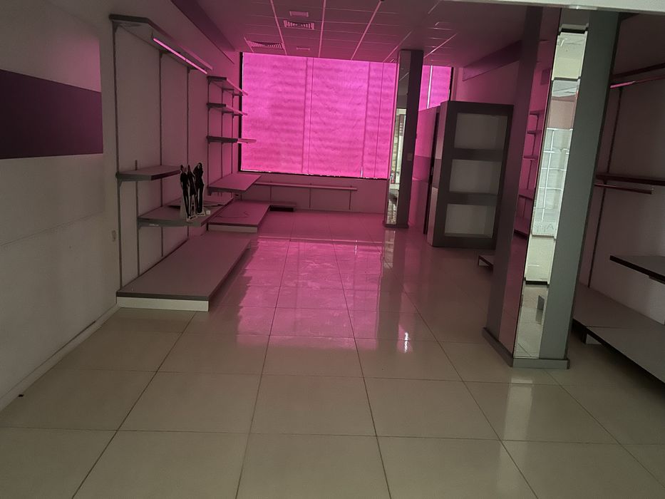 Продава се Магазин в Сандански - 1184 кв.м за 1098 €/кв.м - Снимка #8
