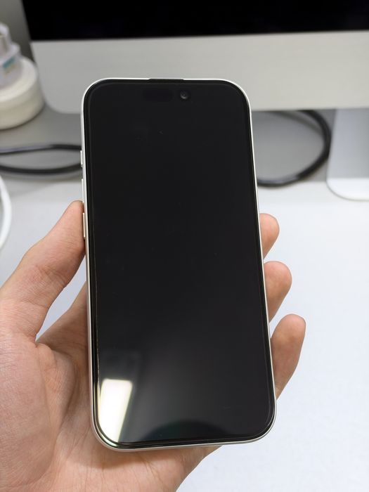 iPhone 17 Pro 256GB Белый с гарантией