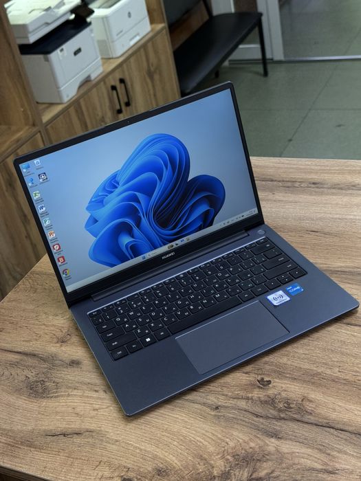 Ноутбук Huawei Core i3-12