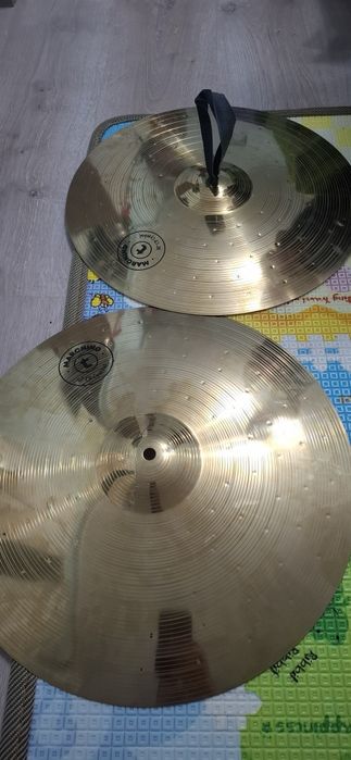 Instrument muzical Thomann ( Toba) si Cinele