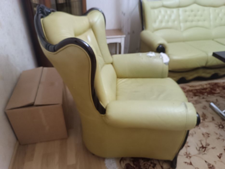 Комплект мягкой мебели