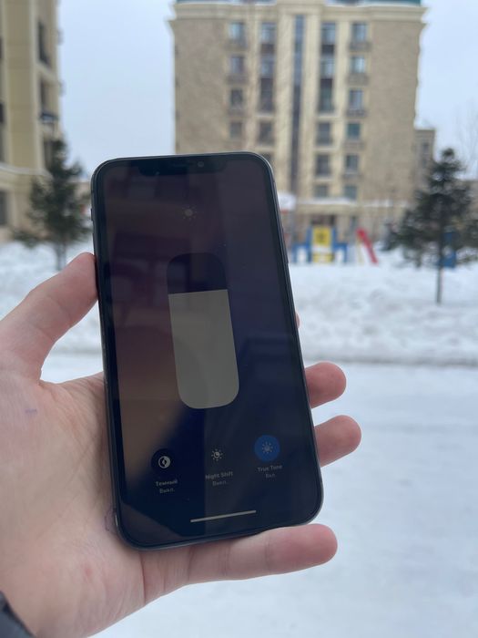 iPhone 11 128GB AKB 77%   Срочноо