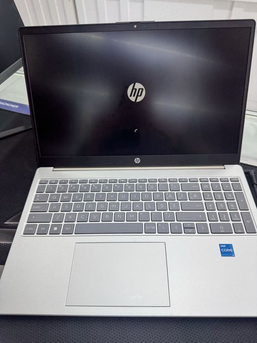 Hp i3-1315U 8/512 15.6 FHD