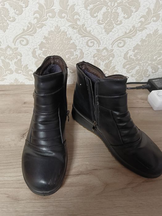 Продам обувь женскую